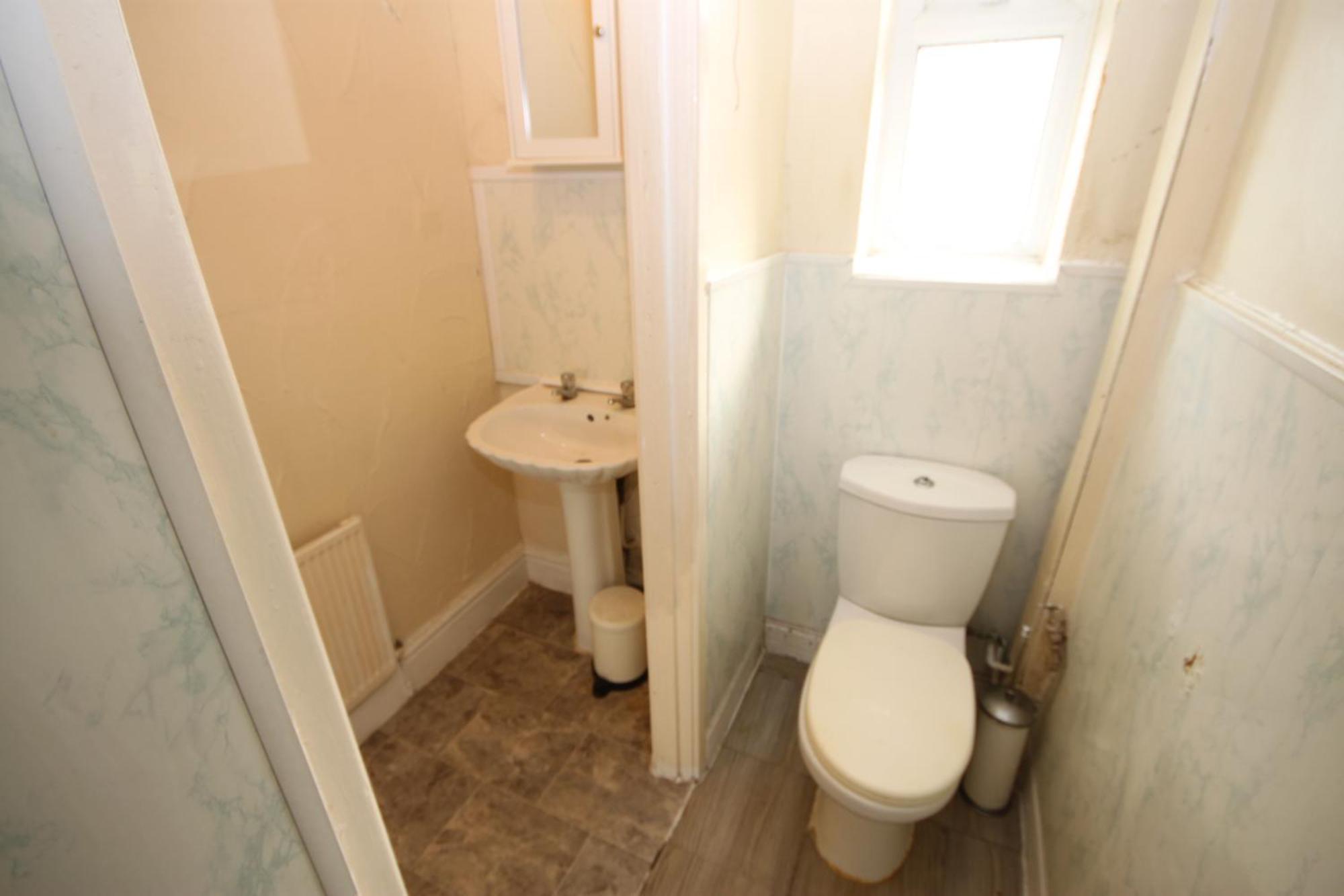 Barton Seaview, Self Catering Studio Apartments, Promenade & Central Beach Location, Families, Couples Or 23 Years Plus Only, Free Parking Blackpool Phòng bức ảnh